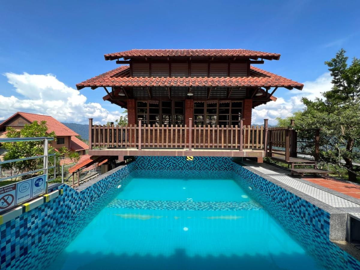 Red House The Garden Stay In Bukit Tinggi By Play Бентонг Экстерьер фото